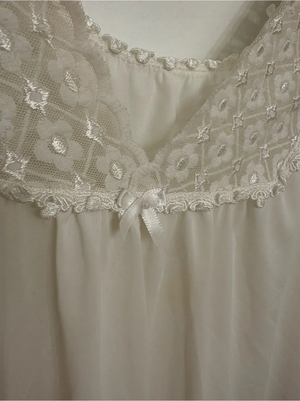 Vintage 70s Shadowline White Ivory Floral Lace Nightgown Sleeveless Midi Nylon M